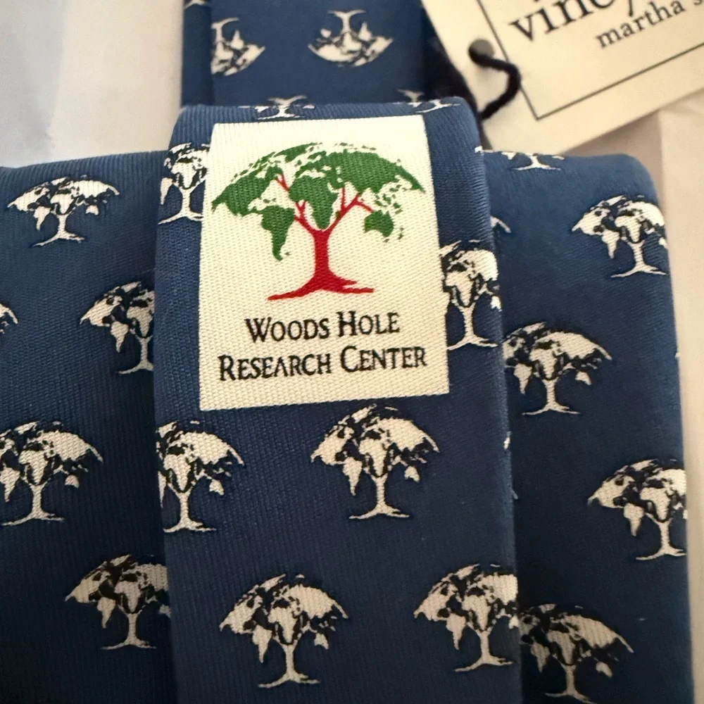 Vineyard Vines Navy and White Men's Tie